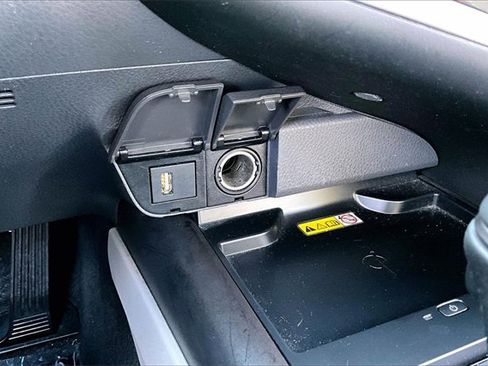 Used 2024 Toyota Camry XSE image 16