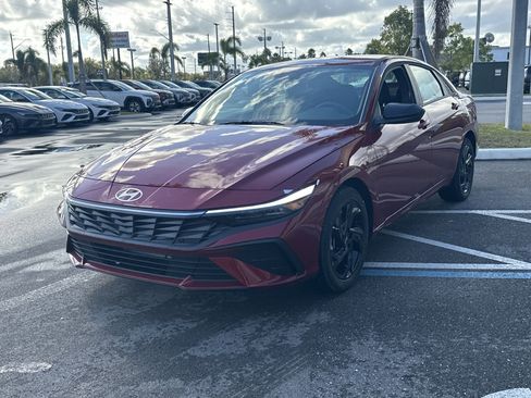New 2026 Hyundai Elantra Sport FWD image 2