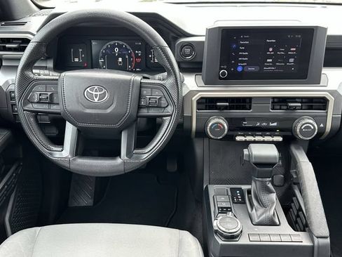 Certified 2025 Toyota Tacoma SR5 AWD/4WD image 11