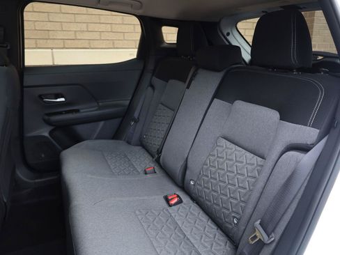 Used 2026 Nissan Kicks SV w/ SV Premium Package FWD image 23