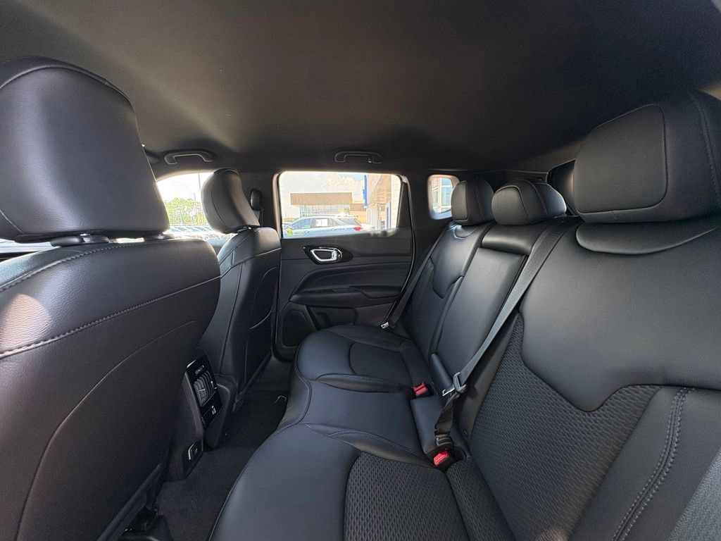 New 2026 Jeep Compass Latitude AWD/4WD image 19