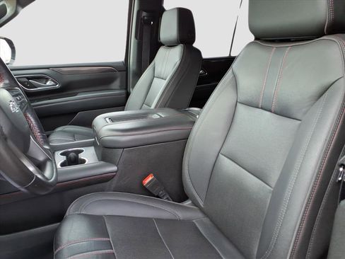 Used 2022 Chevrolet Tahoe RST w/ Luxury Package image 11