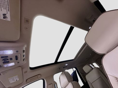 Used 2021 GMC Yukon XL Denali w/ Denali Premium Package image 43