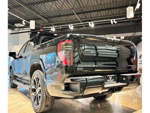 Used 2025 GMC Sierra EV Denali image 16