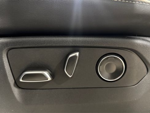 Used 2024 Cadillac Escalade Sport image 21