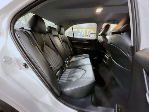 Used 2024 Toyota Camry SE image 18