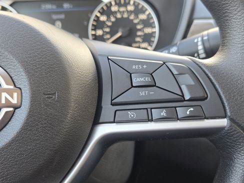 Used 2024 Nissan Altima 2.5 SV image 31