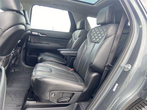 Used 2022 Hyundai Palisade Limited image 26