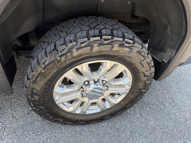 Used 2022 GMC Sierra 2500 Denali AWD/4WD image 14