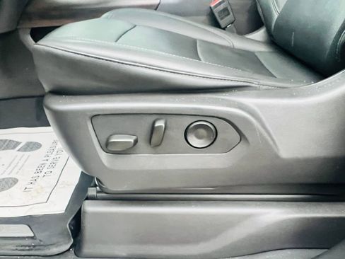 Used 2024 GMC Sierra 1500 SLT w/ SLT Premium Plus Package image 17