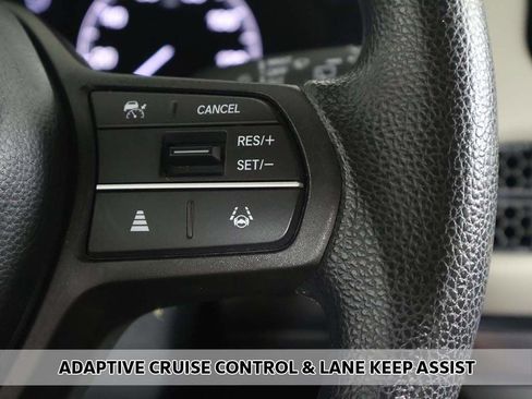 Used 2024 Honda HR-V LX image 3