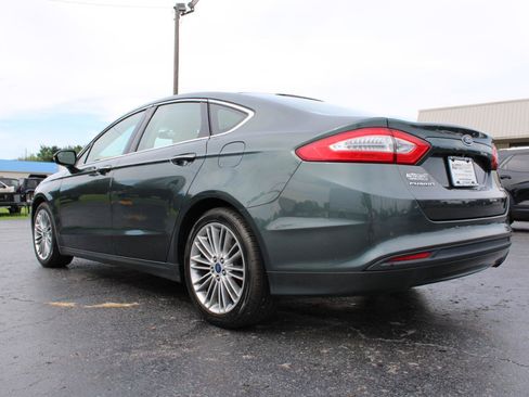 Used 2015 Ford Fusion SE w/ Equipment Group 202A FWD image 10
