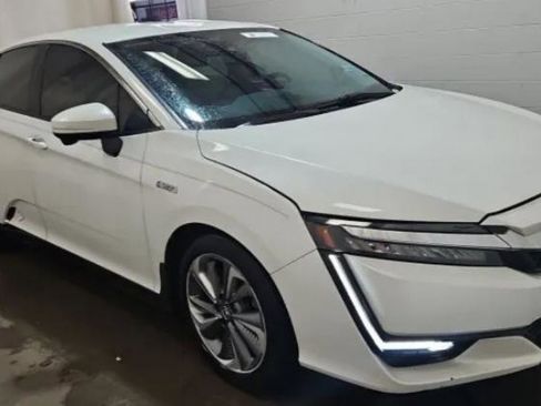 Used 2018 Honda Clarity Touring image 4