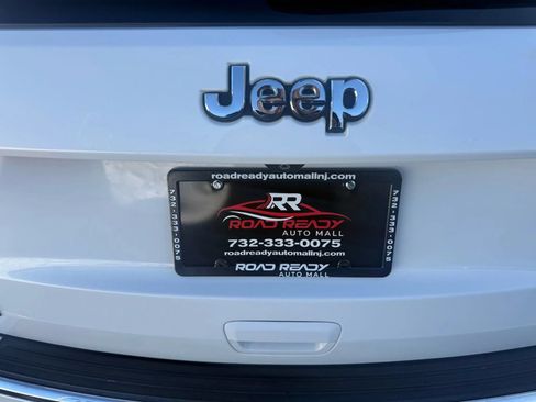 Used 2014 Jeep Grand Cherokee Overland w/ Advanced Technology Group AWD/4WD image 62