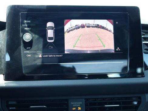 Used 2025 Volkswagen Jetta Sport FWD image 22