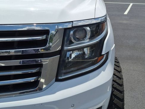 Used 2020 Chevrolet Tahoe LT w/ Luxury Package AWD/4WD image 9