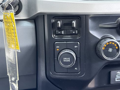 Used 2026 Ford F250 XLT AWD/4WD image 5
