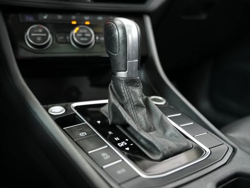 Used 2019 Volkswagen Jetta S image 27