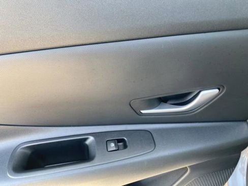 Certified 2023 Hyundai Elantra Blue image 33