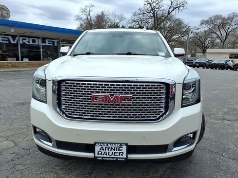 Used 2015 GMC Yukon Denali w/ Premium Package image 15