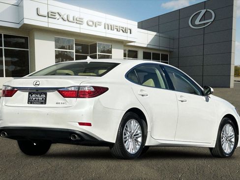 Used 2014 Lexus ES 350 w/ Premium Package image 8