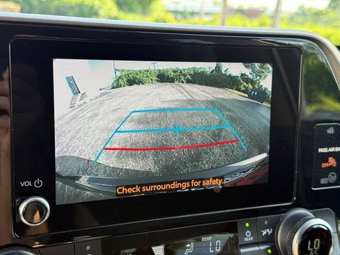 Used 2024 Toyota Corolla LE FWD image 28
