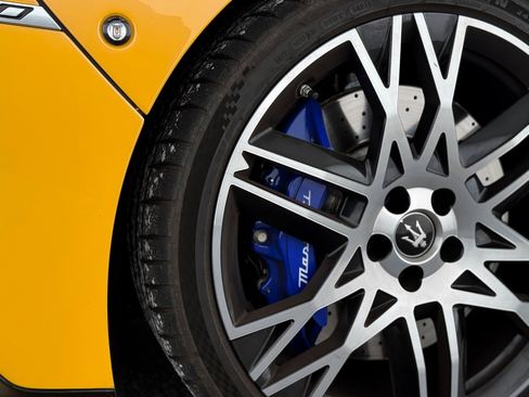 Used 2023 Maserati MC20 Spyder image 42