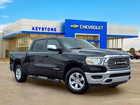 Used 2024 RAM 1500 Laramie AWD/4WD image 1