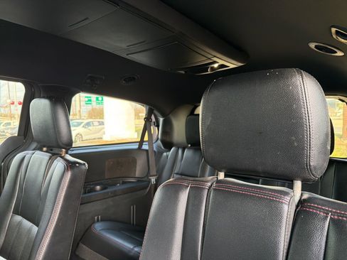Used 2018 Dodge Grand Caravan GT image 12