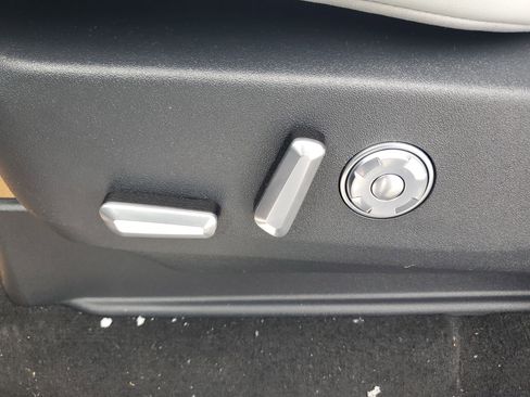 New 2026 Lincoln Navigator L Black Label image 13