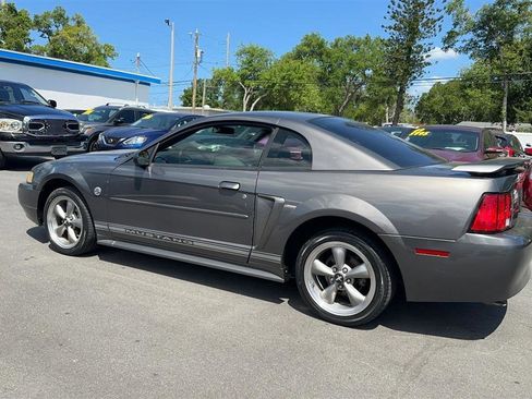 Used 2004 Ford Mustang Coupe image 11