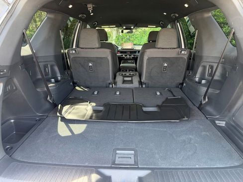 Used 2024 Honda Pilot Sport image 7