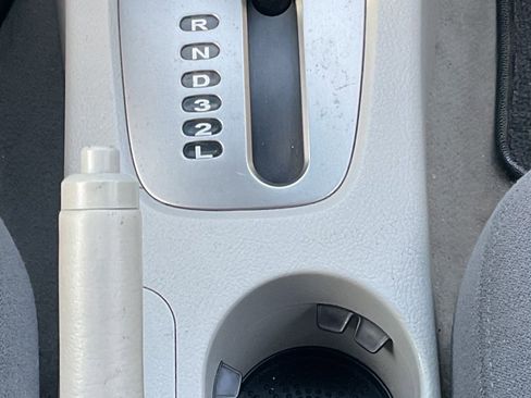 Used 2005 Kia Spectra5 image 17