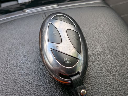 Used 2025 Hyundai Santa Cruz SE FWD image 32