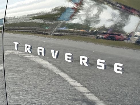 Used 2019 Chevrolet Traverse LS image 19