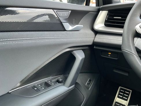 New 2026 Volkswagen Tiguan SE R-Line image 22