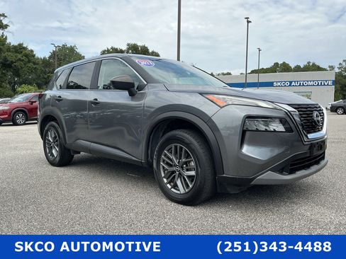 Used 2023 Nissan Rogue S FWD image 7