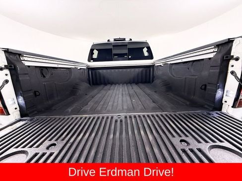 Used 2024 Nissan Titan PRO-4X w/ Pro-4x Convenience Package AWD/4WD image 10