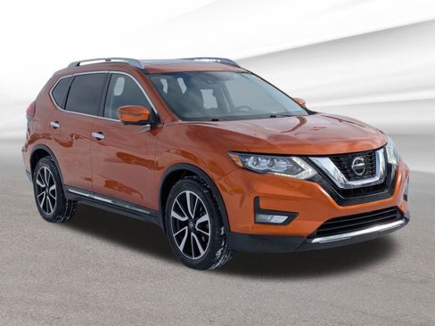 Used 2020 Nissan Rogue SL w/ Premium Package image 4