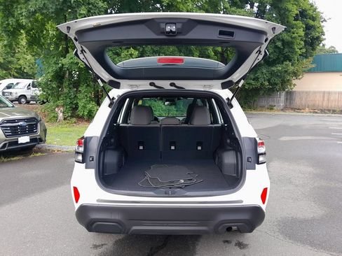 Certified 2025 Subaru Forester AWD/4WD image 32