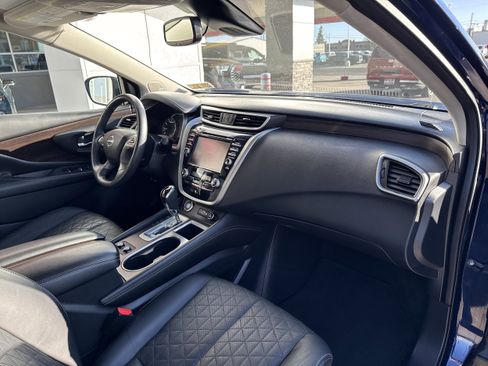 Used 2023 Nissan Murano Platinum AWD/4WD image 16
