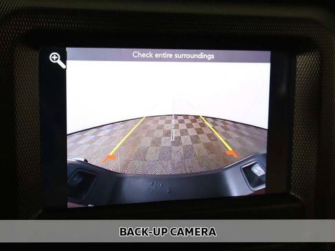 Used 2021 Jeep Gladiator Sport image 3