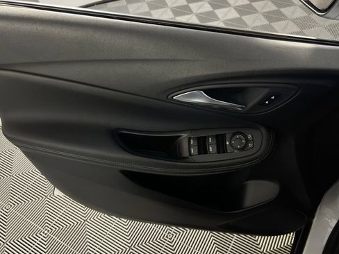 Used 2025 Buick Encore GX Preferred image 25