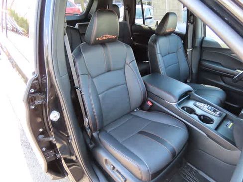 Certified 2024 Honda Passport TrailSport image 16