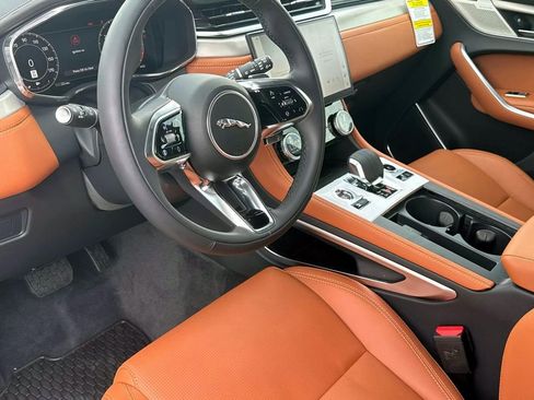Used 2026 Jaguar F-PACE R-Dynamic S AWD/4WD image 30