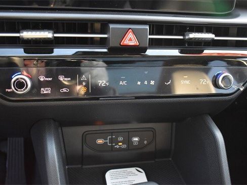 New 2026 Kia Sportage EX image 28