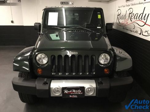 Used 2011 Jeep Wrangler Sahara w/ Dual Top Group AWD/4WD image 4