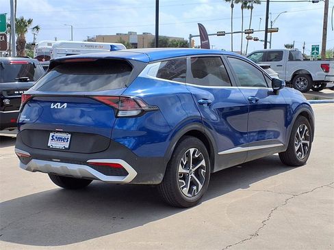 Used 2025 Kia Sportage EX image 7