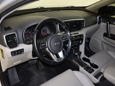 Used 2021 Kia Sportage EX w/ EX Technology Package FWD image 28