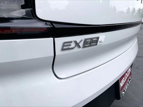 New 2026 Volvo EX30 Plus w/ Protection Package image 26